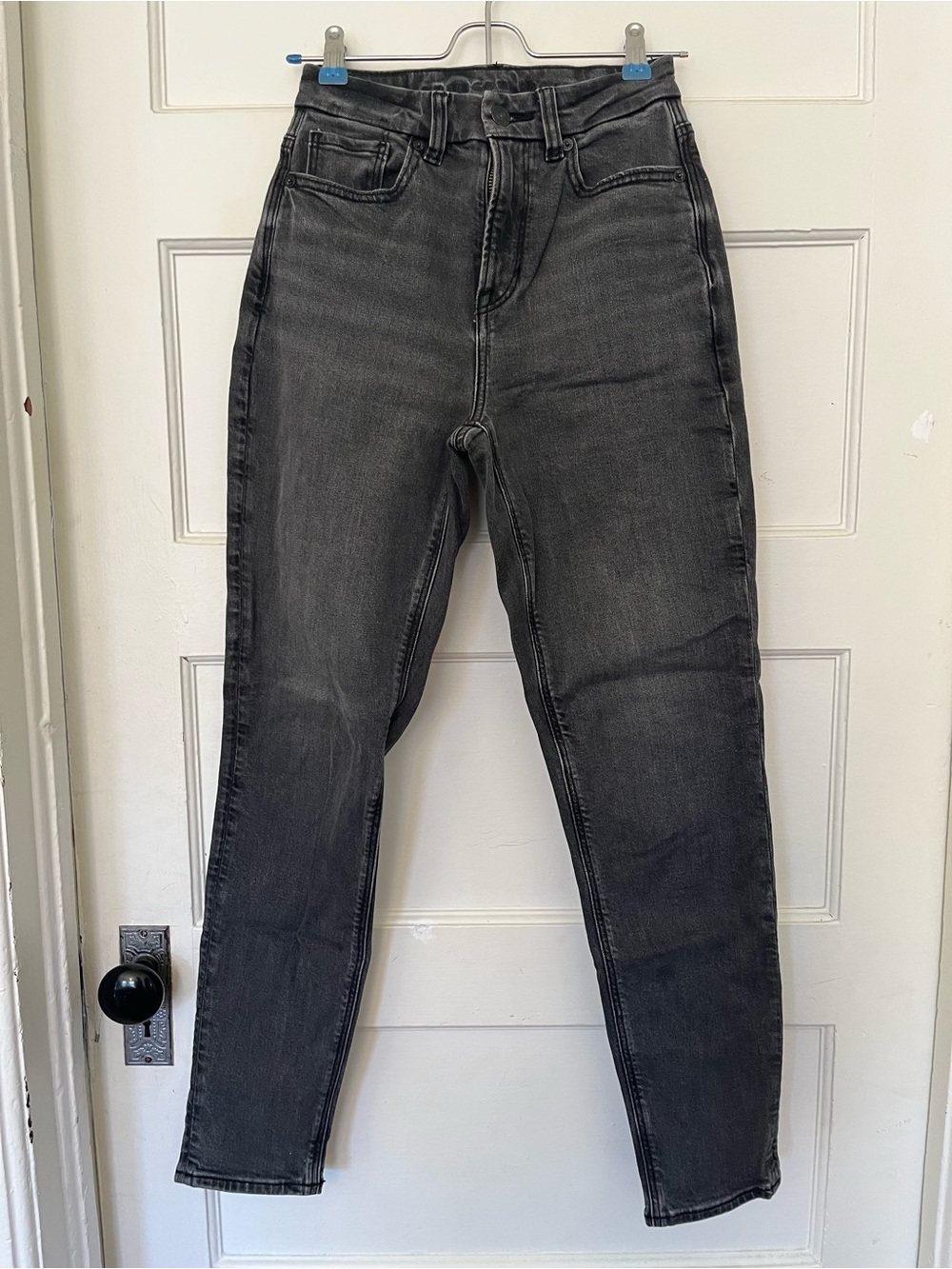 AEO Black Denim Curvy Mom Jeans